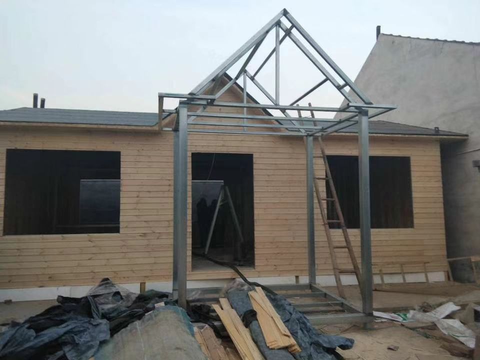 輕鋼別墅保溫聚氨酯噴涂設(shè)備經(jīng)得起考驗(yàn)(圖1)